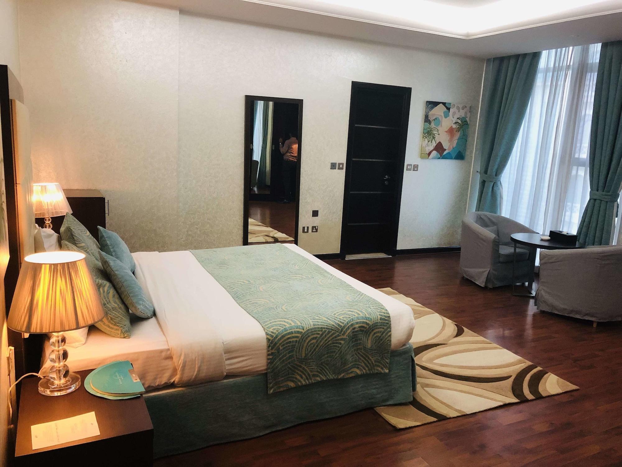 Gokulam Park Doha Hotel Екстериор снимка