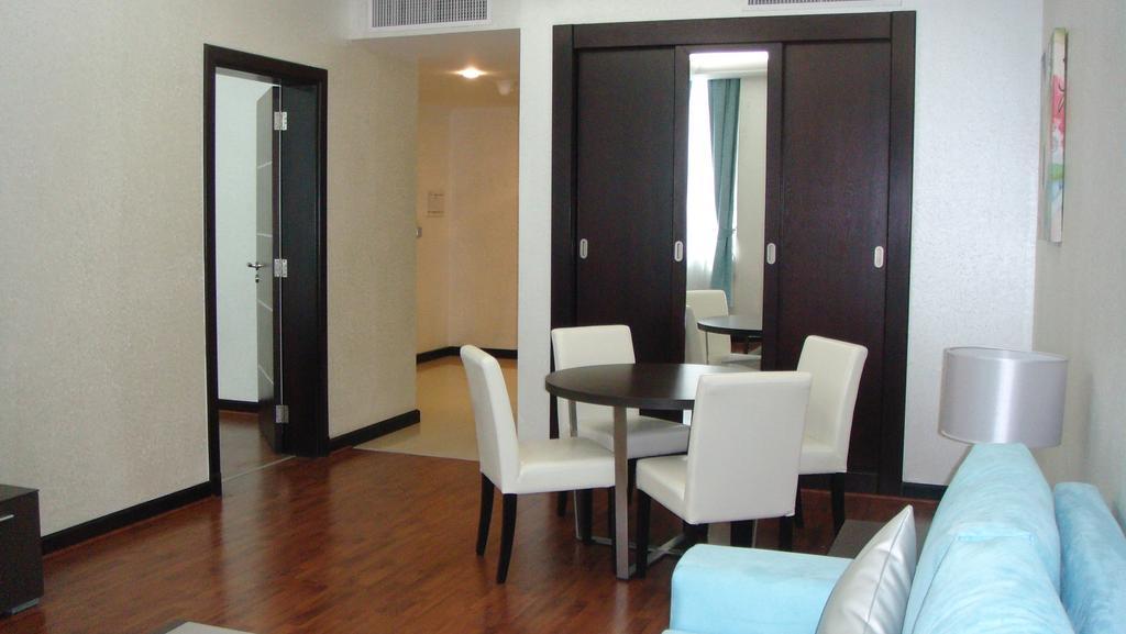 Gokulam Park Doha Hotel Екстериор снимка