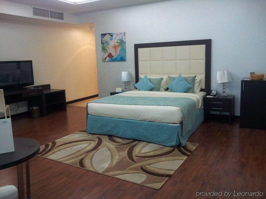 Gokulam Park Doha Hotel Стая снимка