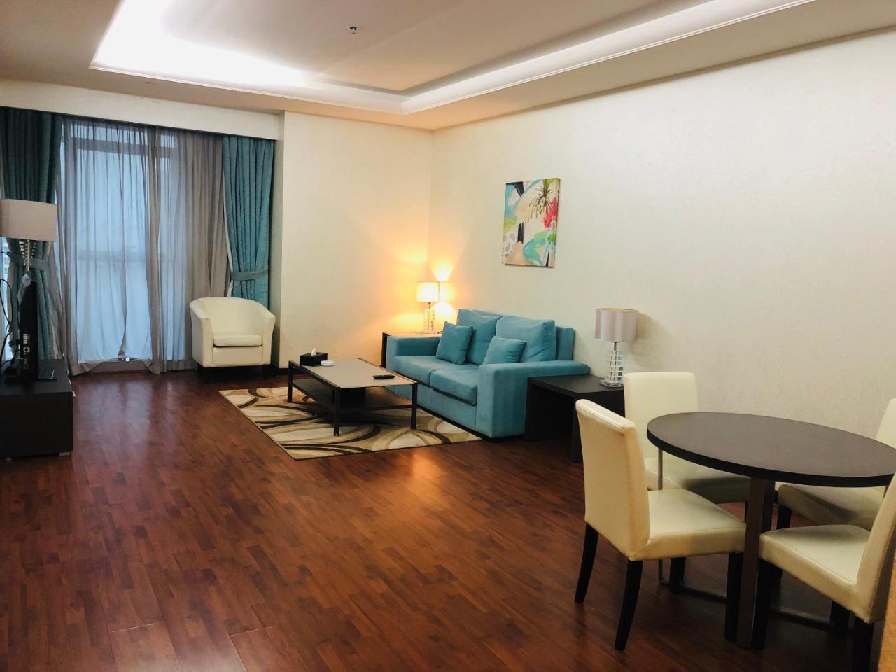 Gokulam Park Doha Hotel Екстериор снимка