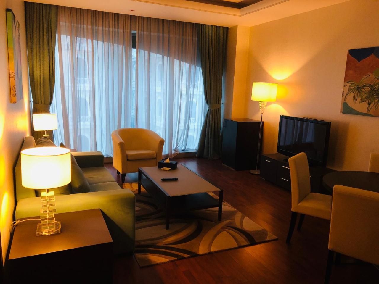 Gokulam Park Doha Hotel Екстериор снимка