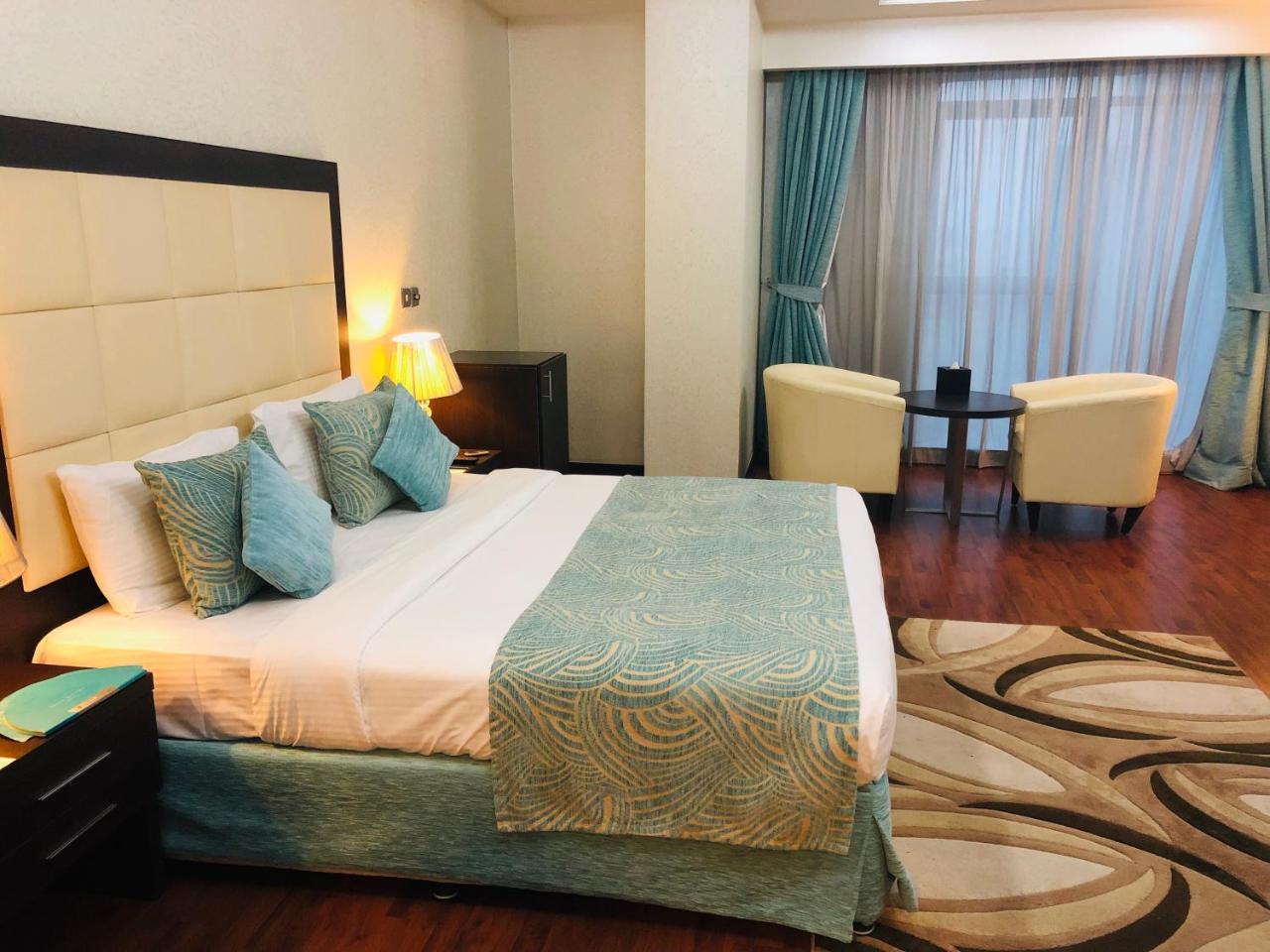 Gokulam Park Doha Hotel Екстериор снимка